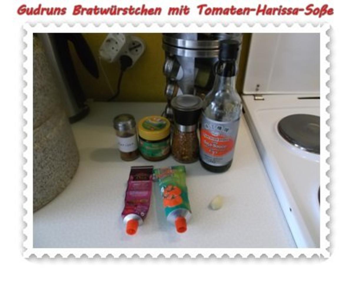 Fleisch: Bratwürstchen mit Tomaten-Harissa-Soße und Pellkartoffeln - Rezept - Bild Nr. 2