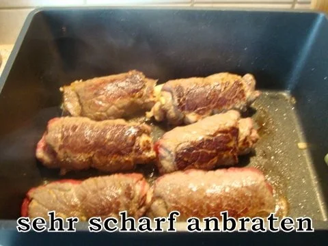 Rezept: Rouladen mit Frühlingszwiebel-Kalbsbrätfüllung Bild Nr. 10 Rouladen mit Frühlingszwiebel-Kalbsbrätfüllung - Rezept - Bild Nr. 10