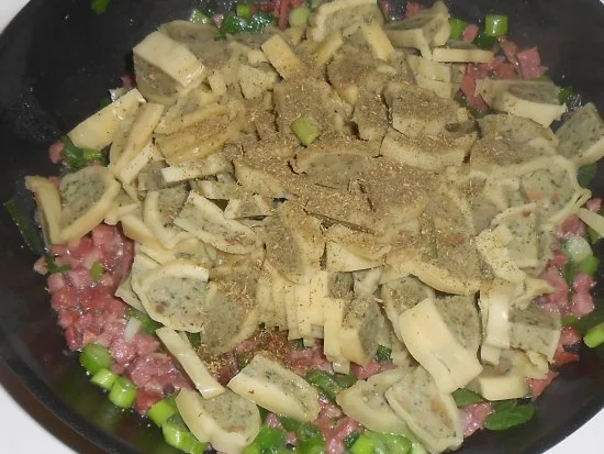 Rezept: Maultaschen-Pfanderl mit Schinken und Ei Bild Nr. 4 Maultaschen-Pfanderl mit Schinken und Ei - Rezept - Bild Nr. 4