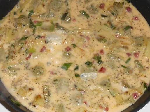 Rezept: Maultaschen-Pfanderl mit Schinken und Ei Bild Nr. 8 Maultaschen-Pfanderl mit Schinken und Ei - Rezept - Bild Nr. 8