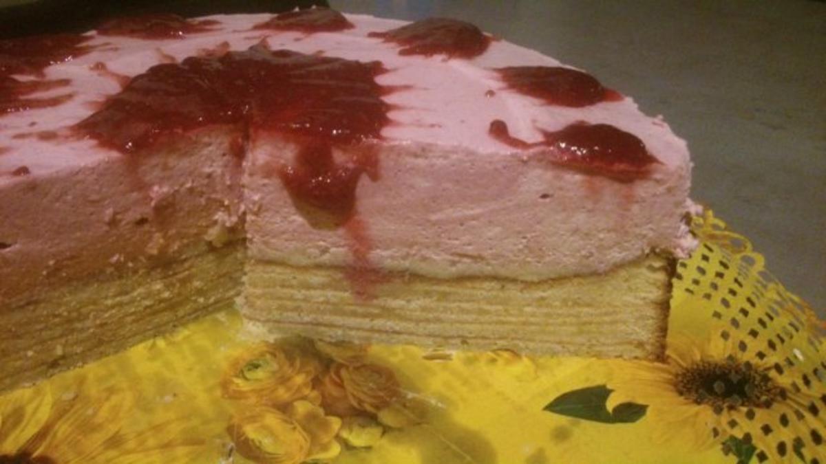 Baumkuchen mit Quark-Himbeer-Topping - Rezept - kochbar.de