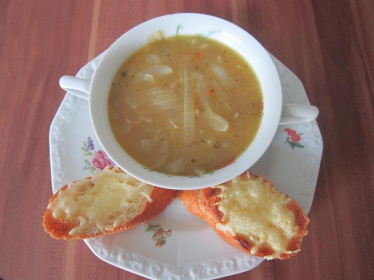 Französische Zwiebelsuppe - Rezept mit Bild - kochbar.de