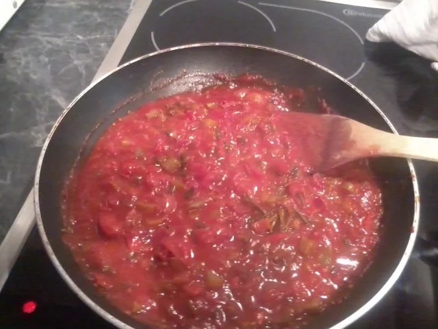 Pizza aus Dinkelteig - Rezept - Bild Nr. 3