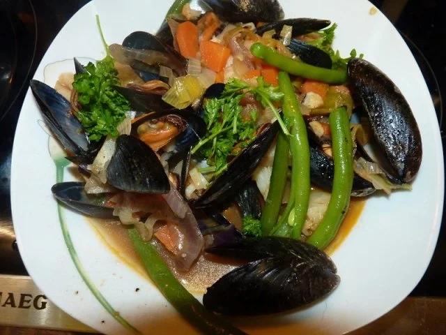 Muscheln  mit grünen Bohnen in Sektsud - Rezept