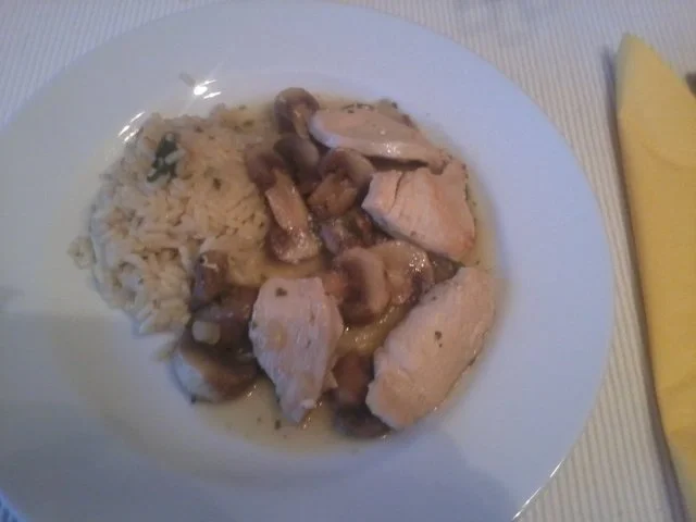 Rezept: Hühnerfilet in Champignonsahnesauce mit frischen Kräutern Bild Nr. 5 Hühnerfilet in Champignonsahnesauce mit frischen Kräutern - Rezept - Bild Nr. 5