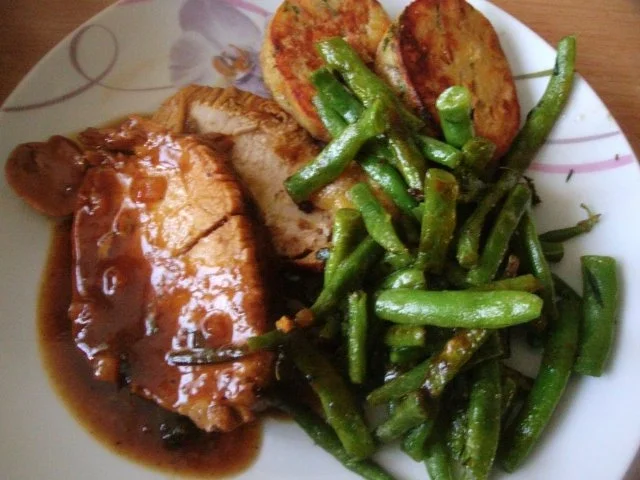 Schweinelachsbraten mit Butterpilzen und grünen Bohnen - Rezept - Bild Nr. 13