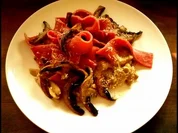 Rote-Bete-Pappardelle mit Wiesenchampignons - Rezept
