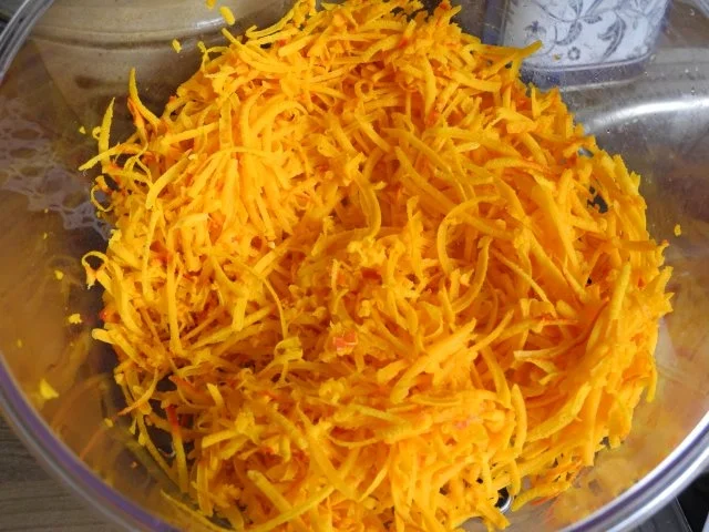 Rezept: Suppe & Eintopf : Cremige Kürbissuppe mit Chili Bild Nr. 2 Suppe & Eintopf : Cremige Kürbissuppe mit Chili - Rezept - Bild Nr. 2