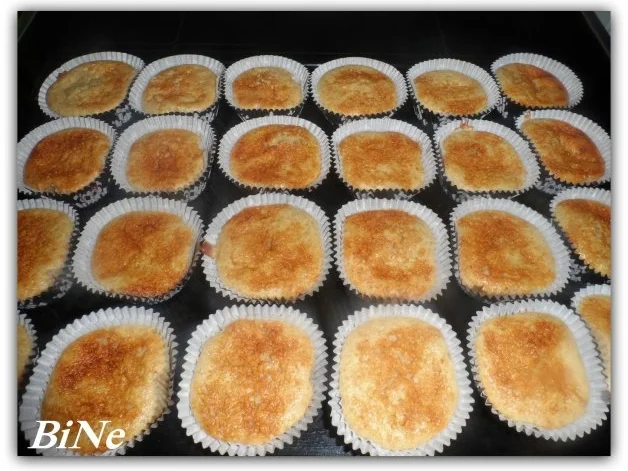 Rezept: BiNe` S CREME BRULEE HALLOWEENMUFFINS Bild Nr. 4 BiNe` S CREME BRULEE HALLOWEENMUFFINS - Rezept - Bild Nr. 4