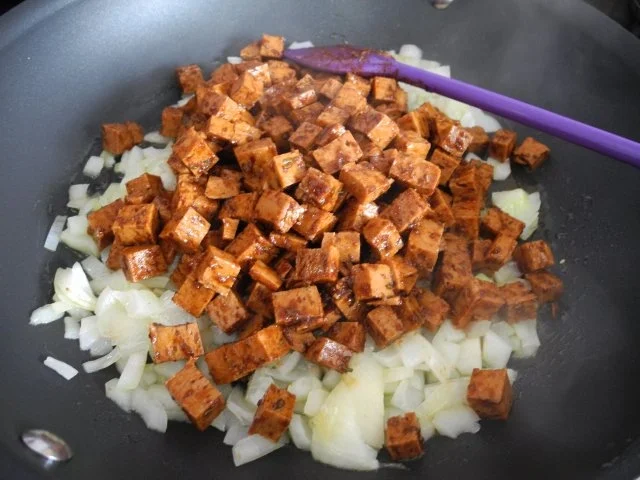 Rezept: Veggi -Tag : Veganes Gulasch an Kürbis - Reis Bild Nr. 11 Veggi -Tag : Veganes Gulasch an Kürbis - Reis - Rezept - Bild Nr. 11