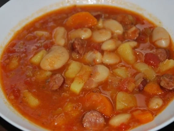 Rezept: Annis kräftige Bohnensuppe Bild Nr. 3 Annis kräftige Bohnensuppe - Rezept - Bild Nr. 3