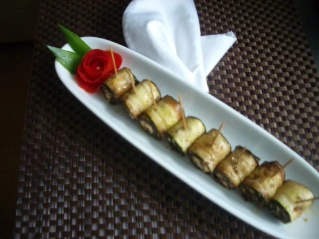 Rezept: Finger food - Zucchiniröllchen - mariniert Bild Nr. 7 Finger food - Zucchiniröllchen - mariniert - Rezept - Bild Nr. 7