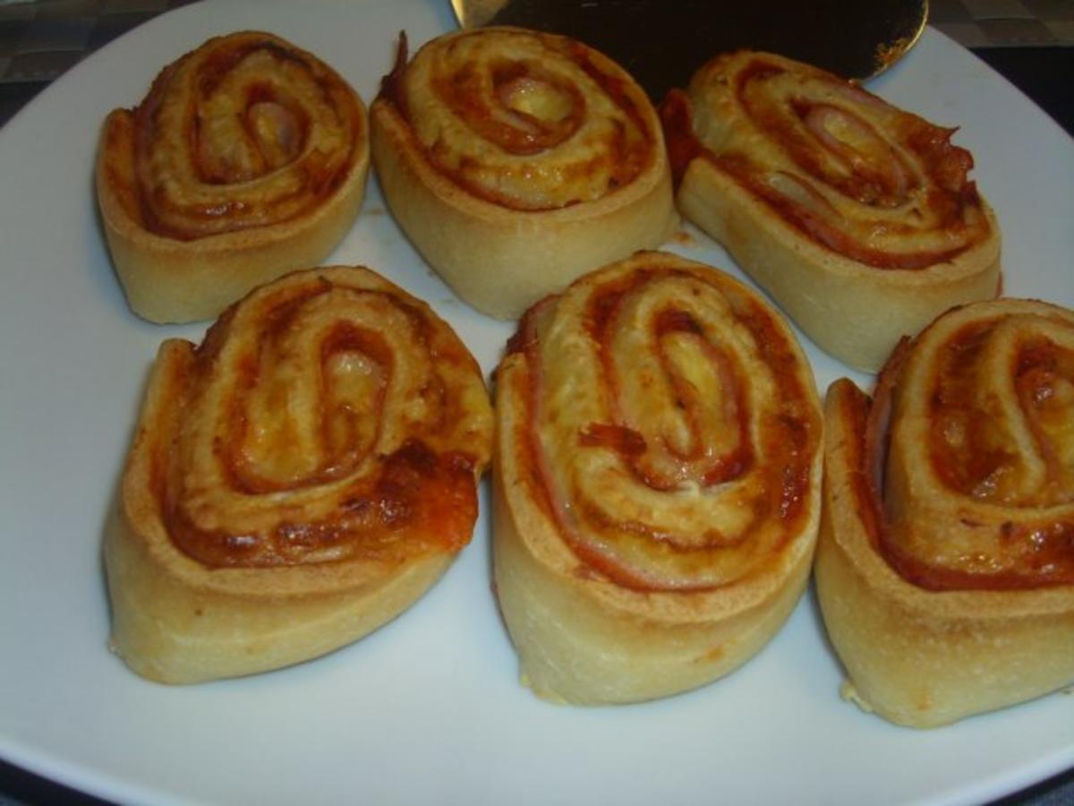 Pizza Schnecken - einfach - von Hoenowbear