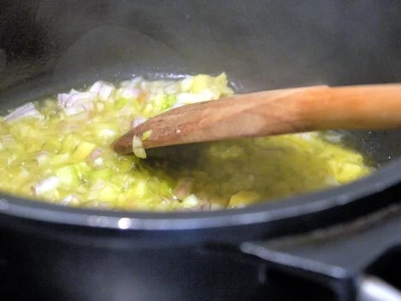 Rezept: Scharfe Tagliatelle mit Kürbis-Orangen-Tomaten-Sauce Bild Nr. 8 Scharfe Tagliatelle mit Kürbis-Orangen-Tomaten-Sauce - Rezept - Bild Nr. 8