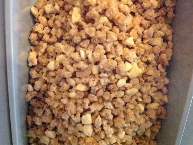 Rezept: Frühstücksbrot mit Knusper-Krokant Bild Nr. 3 Frühstücksbrot mit Knusper-Krokant - Rezept - Bild Nr. 3