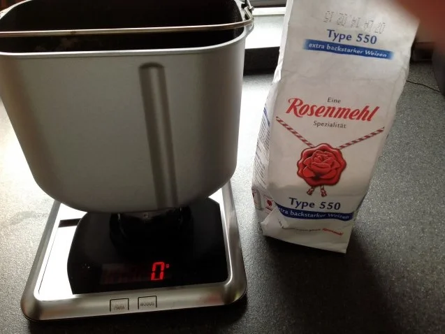 Rezept: Frühstücksbrot mit Knusper-Krokant Bild Nr. 4 Frühstücksbrot mit Knusper-Krokant - Rezept - Bild Nr. 4