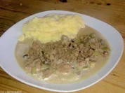 Hackragout à la Stroganoff - Rezept