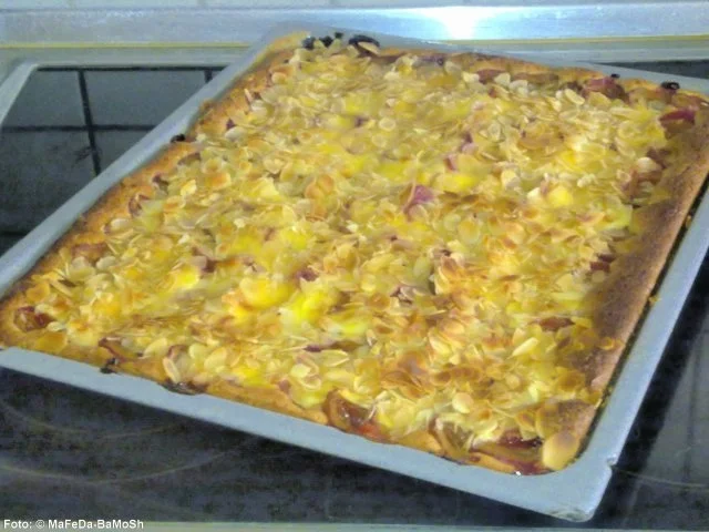 Zwetschgenkuchen mit Mandelkruste - Rezept - Bild Nr. 2