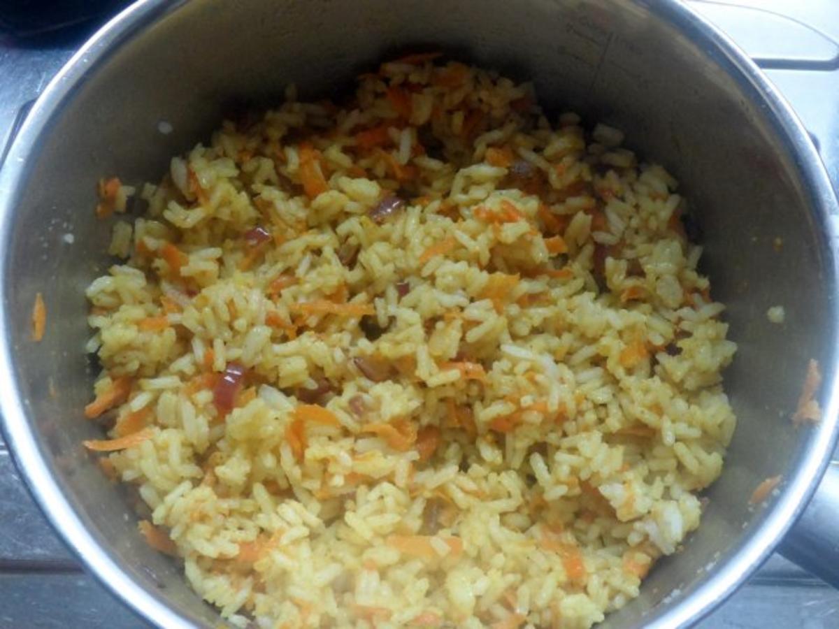 Teriyaki-Hähnchen mit Mango-Erdnuss-Soße, Curry-Möhren-Reis und Granatapfel-Gurken-Salat - Rezept - Bild Nr. 11