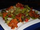 Gebratene Pfifferlinge auf buntem Romanasalat - Rezept