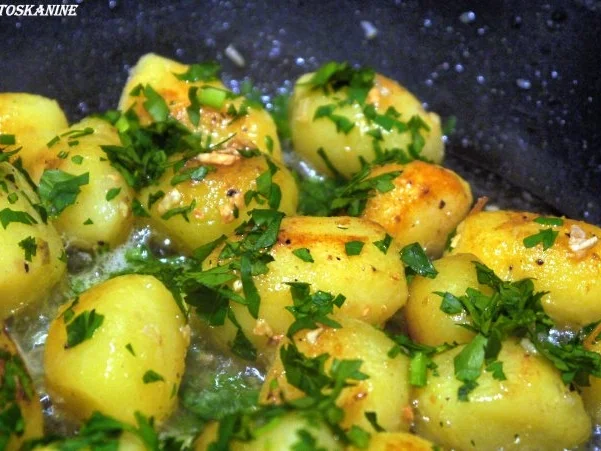 Fruchtige Hähnchenpfanne mit Knoblauch-Drilligen - Rezept - Bild Nr. 11