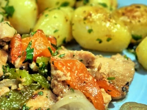 Fruchtige Hähnchenpfanne mit Knoblauch-Drilligen - Rezept - Bild Nr. 13