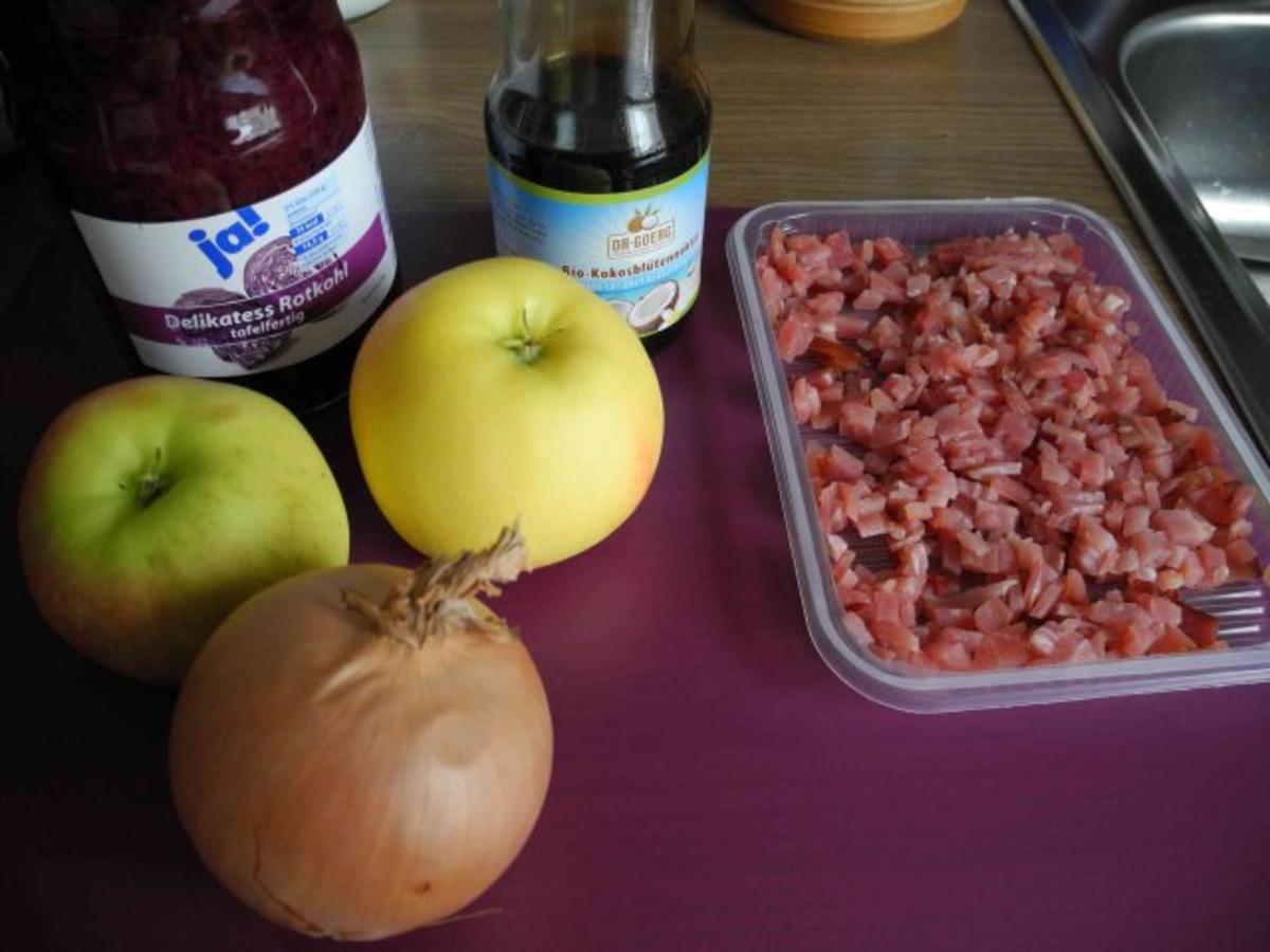 Bilder für Gemüsebeilage : Apfel-Rotkohl (Blaukraut) mal anders - Rezept