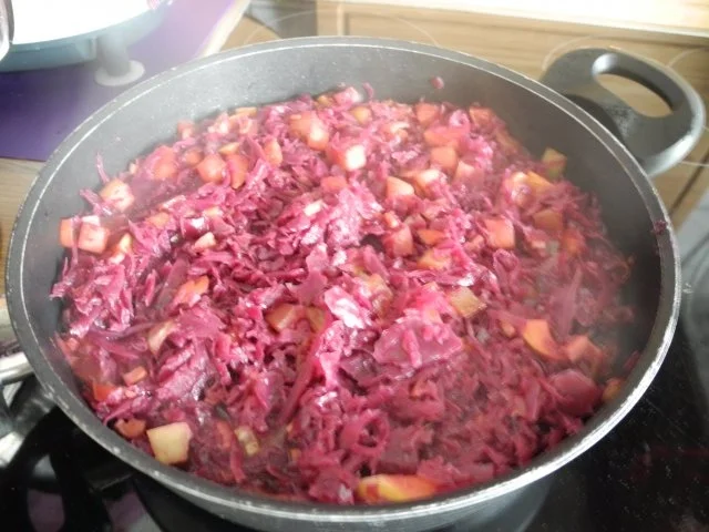 Rezept: Gemüsebeilage : Apfel-Rotkohl (Blaukraut) mal anders Bild Nr. 14 Gemüsebeilage : Apfel-Rotkohl (Blaukraut) mal anders - Rezept - Bild Nr. 14