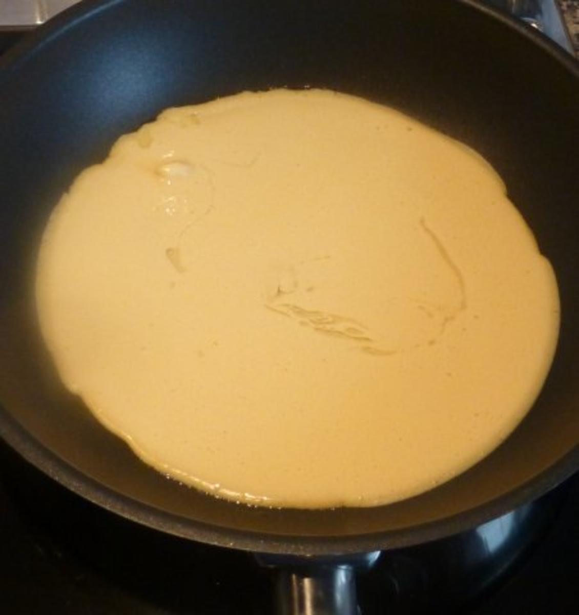 Eierkuchen mit Camembert,Williams Christbirne und Käsecreme überbacken - Rezept - Bild Nr. 3