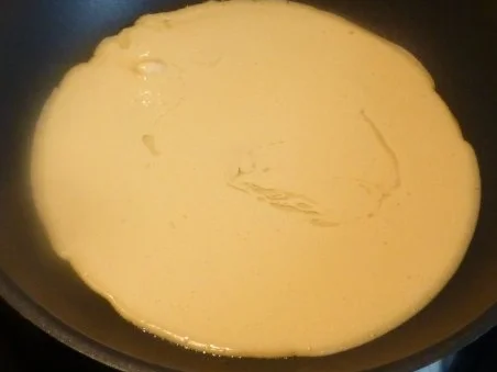 Eierkuchen mit Camembert,Williams Christbirne und Käsecreme überbacken - Rezept - Bild Nr. 3