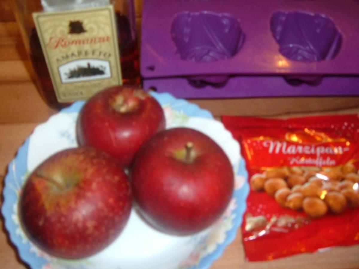 Kuchen : Muffins mit Amaretto Apfelkompott und Marzipankartoffeln - Rezept - Bild Nr. 5