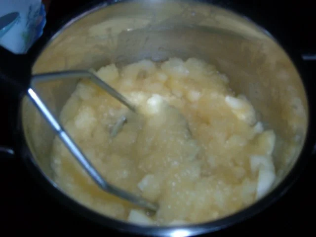 Rezept: Kuchen : Muffins mit Amaretto Apfelkompott und Marzipankartoffeln Bild Nr. 6 Kuchen : Muffins mit Amaretto Apfelkompott und Marzipankartoffeln - Rezept - Bild Nr. 6