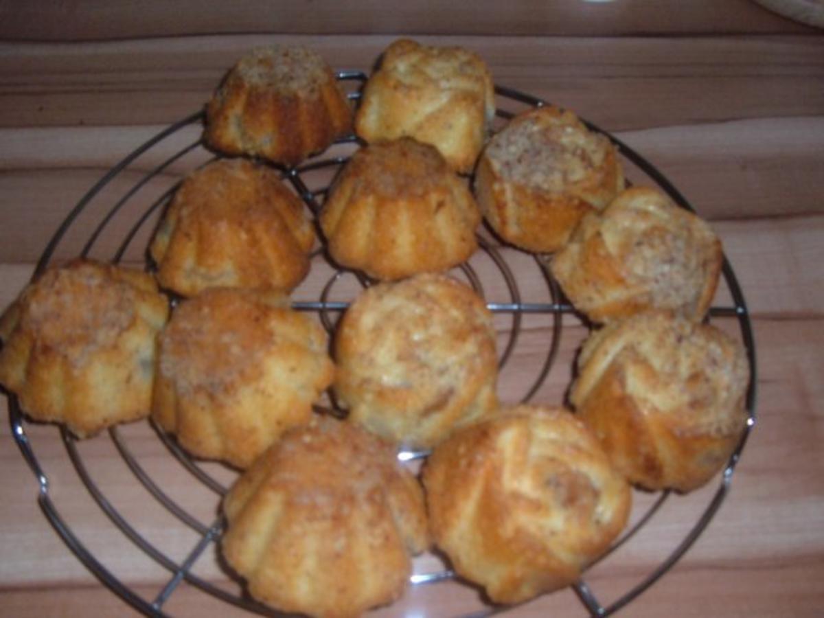 Kuchen : Muffins mit Amaretto Apfelkompott und Marzipankartoffeln - Rezept - Bild Nr. 12