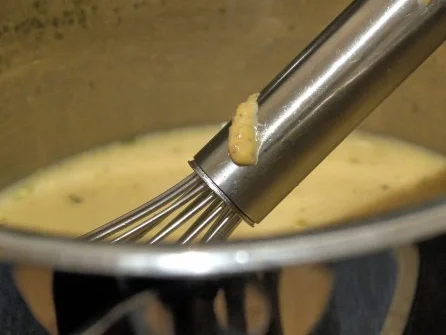 Rezept: Pochierte Eier auf Linsengemüse mit einer Senfsauce Bild Nr. 8 Pochierte Eier auf Linsengemüse mit einer Senfsauce - Rezept - Bild Nr. 8