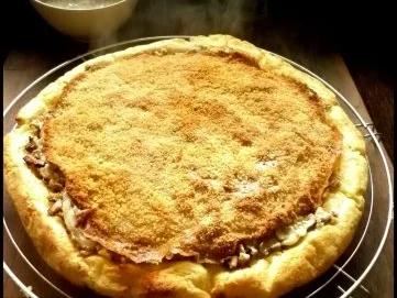 Kartoffelkuchen mit Steinpilz-Füllung und Knusperkruste - Rezept