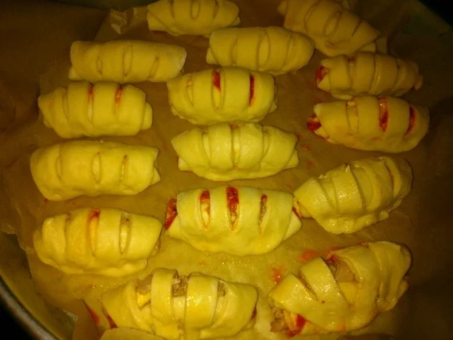 Kleine gerollte Thunfisch Pizzn mit Sesam Kruste... - Rezept - Bild Nr. 3