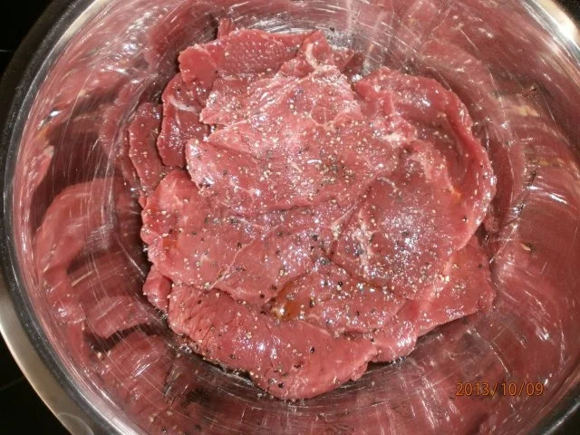 Rezept: Nudelsalat griechisch angehaucht mit Rinder-Minutensteaks vom bayerischen Jungbullen Bild Nr. 6 Nudelsalat griechisch angehaucht mit Rinder-Minutensteaks vom bayerischen Jungbullen - Rezept - Bild Nr. 6