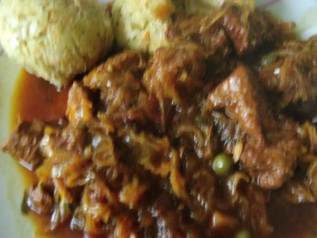 Rezept: Szegediner Gulasch Bild Nr. 10 Szegediner Gulasch - Rezept - Bild Nr. 10