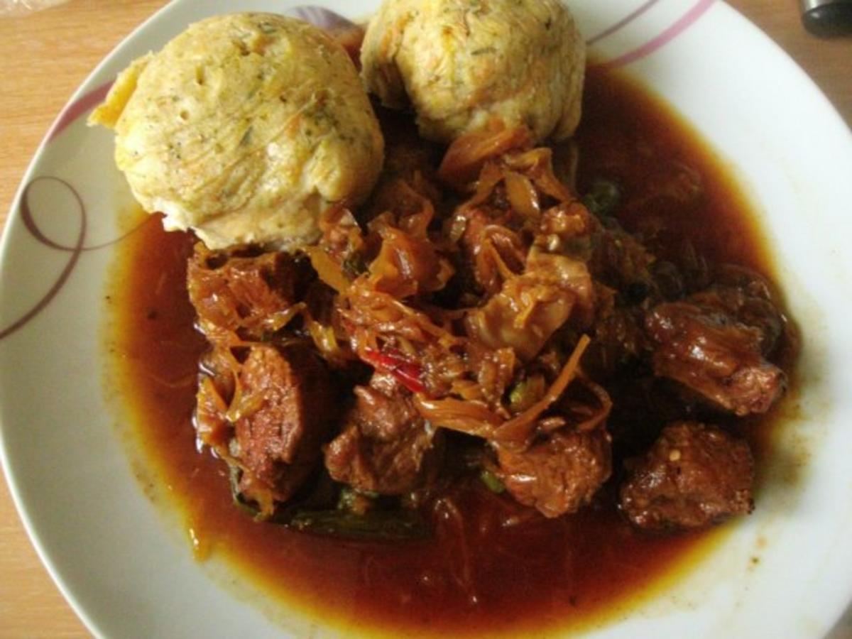 Szegediner Gulasch - Rezept mit Bild - kochbar.de