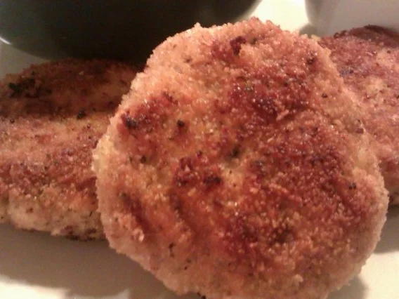 Saftige Lachs-Fischcakes mit gemischtem Salat - Rezept - Bild Nr. 5