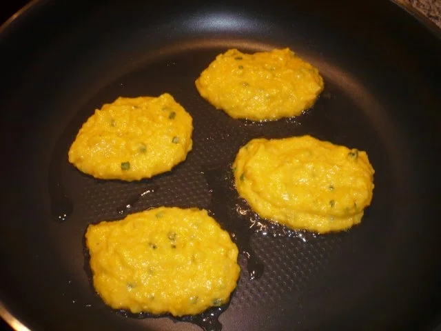 Geflügelgeschnetzeltes mit Kürbis-Kartoffelpuffer - Rezept - Bild Nr. 12