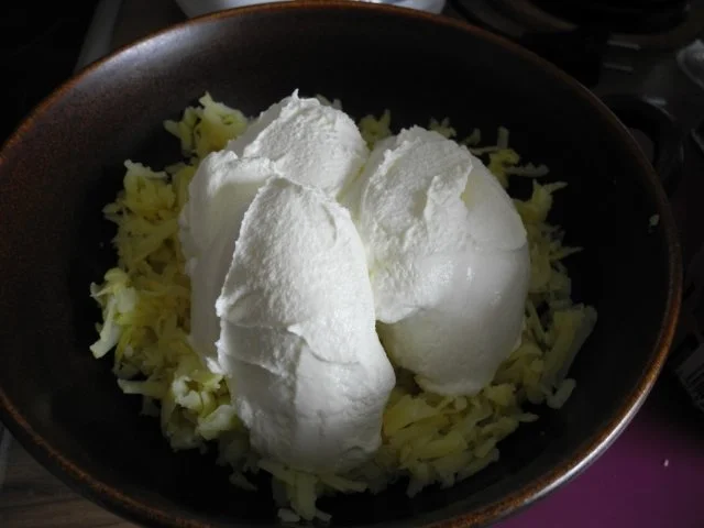 Süße Mahlzeit : Joghurt - Keulchen ;-) - Rezept - Bild Nr. 6