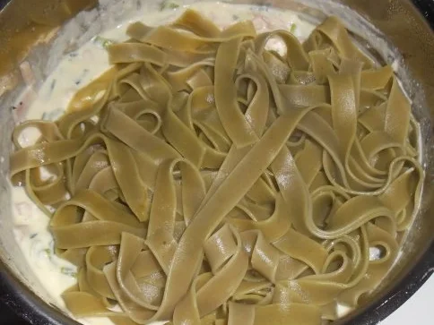 Rezept: Tagliatelle verdi con Ricotta Bild Nr. 11 Tagliatelle verdi con Ricotta - Rezept - Bild Nr. 11