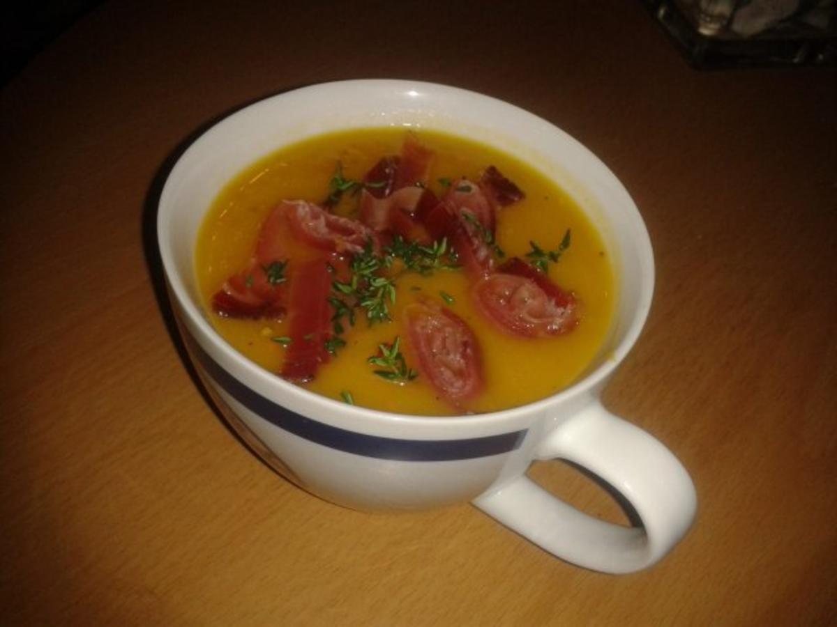 Kürbissuppe mit Speck - Rezept mit Bild - kochbar.de