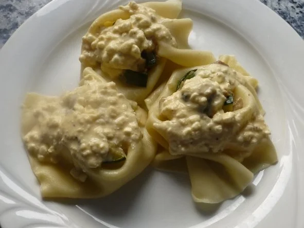 Offene Steinpilzravioli gratiniert mit Hüttenkäse - Rezept - Bild Nr. 8