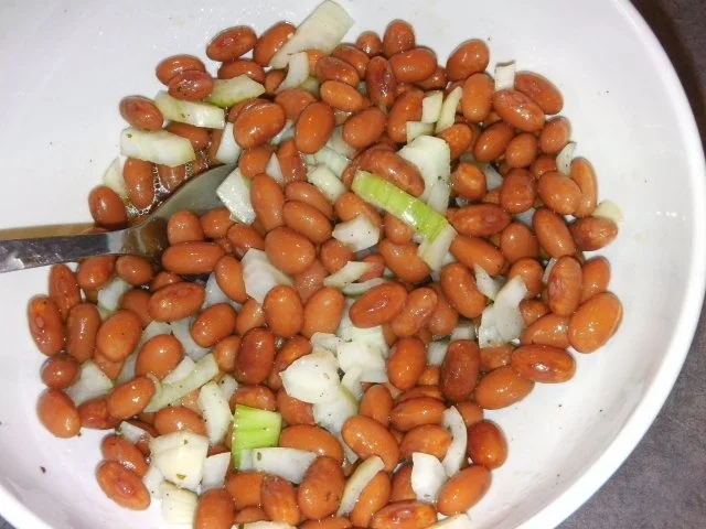 Rezept: Brauner Bohnensalat in Bärlauchdressing Bild Nr. 3 Brauner Bohnensalat in Bärlauchdressing - Rezept - Bild Nr. 3