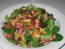 Feldsalat Jägerart oder auch Nüsslisalat - Rezept