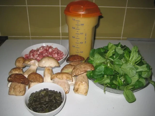 Feldsalat Jägerart oder auch Nüsslisalat - Rezept - Bild Nr. 3