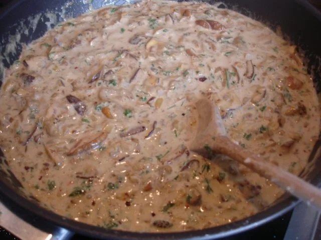 Rezept: Waldpilzsauce mit Semmelknödel Bild Nr. 13 Waldpilzsauce mit Semmelknödel - Rezept - Bild Nr. 13