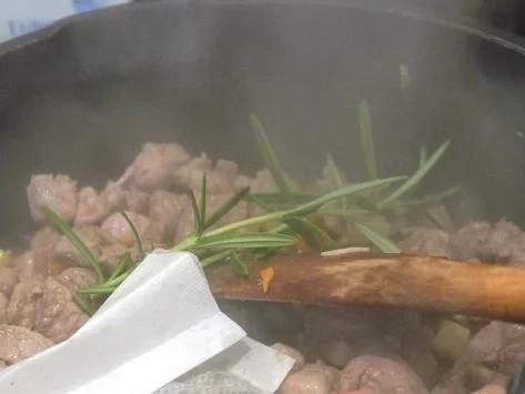 Tagliatelle di Cioccolato con Ragù di Cinghiale - Rezept - Bild Nr. 9